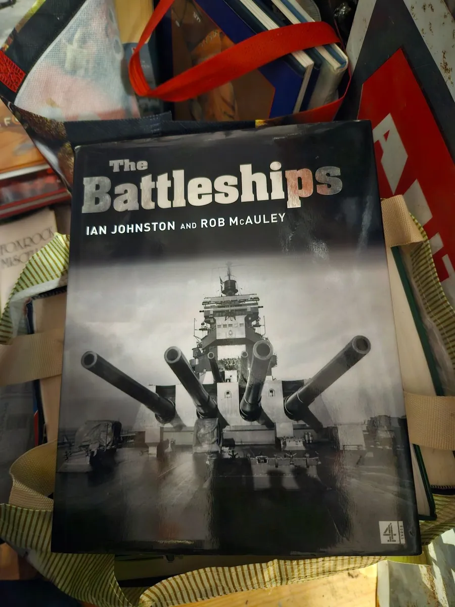 Book Battleships - Image 1