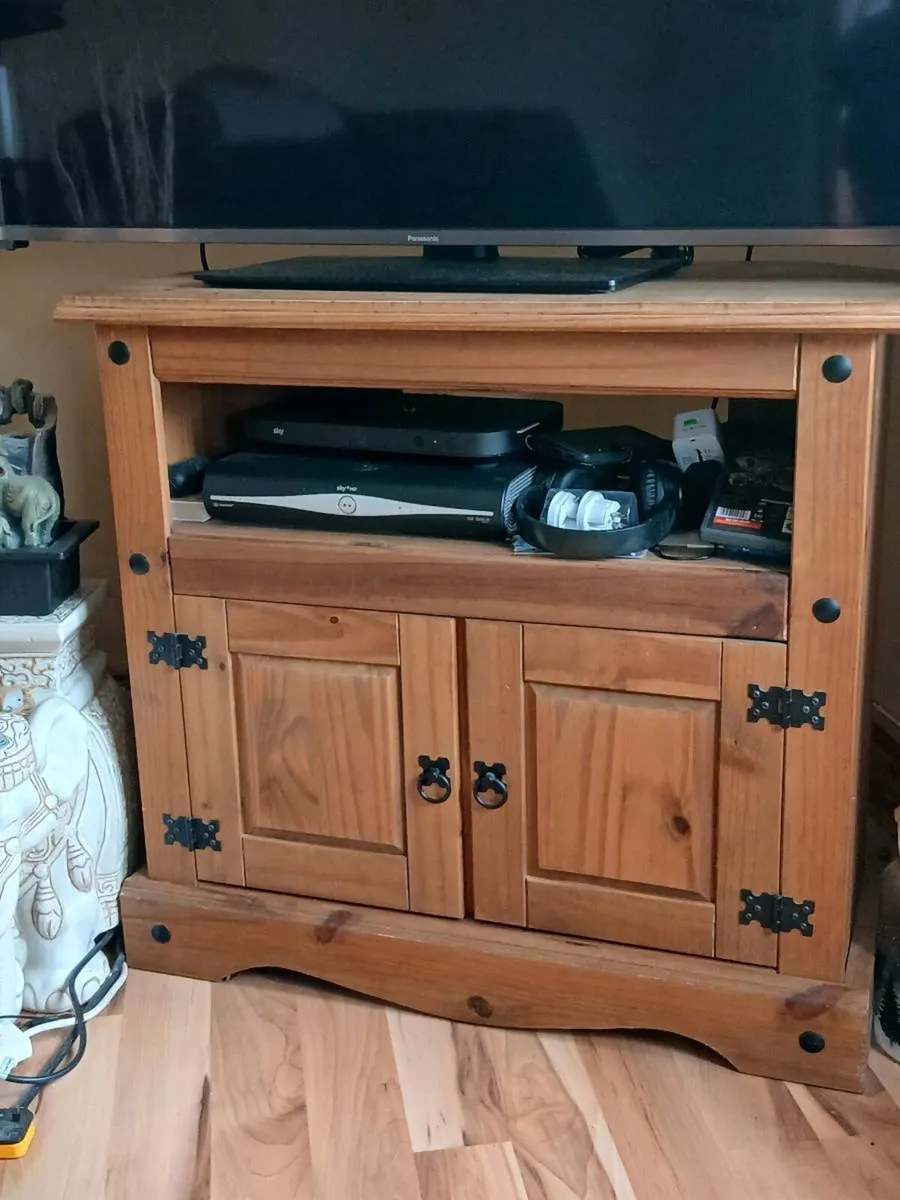 Tv unit and 2 piece cabinet - Image 2