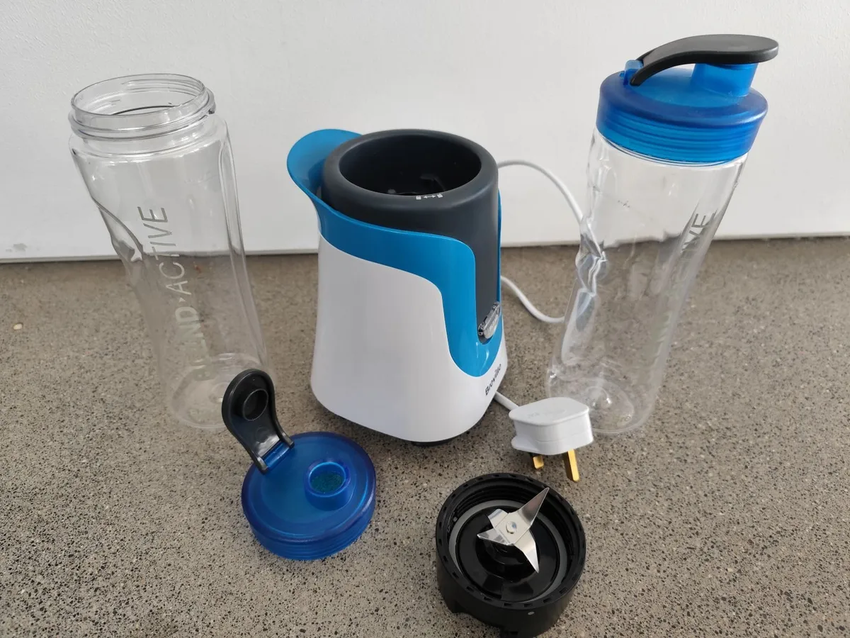Coffee Grinder, Smoothie Maker and Mini Blender - Image 4