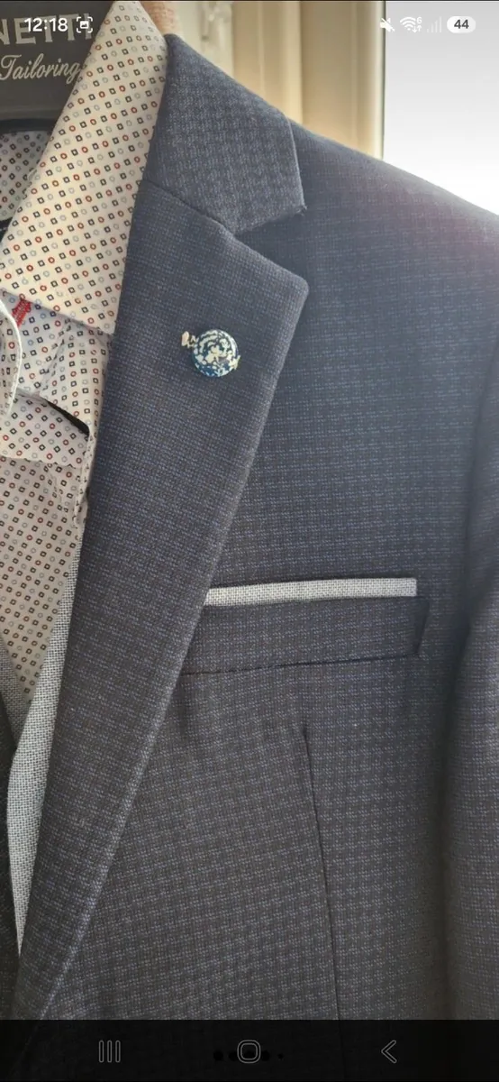 Boys 3 piece suit - Image 2