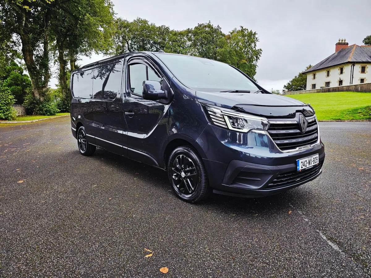 RENAULT TRAFIC 2.0 DIESEL 2024 ONLY 42000 KM - Image 4