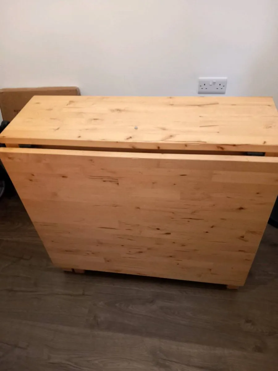 Foldable table - Image 2