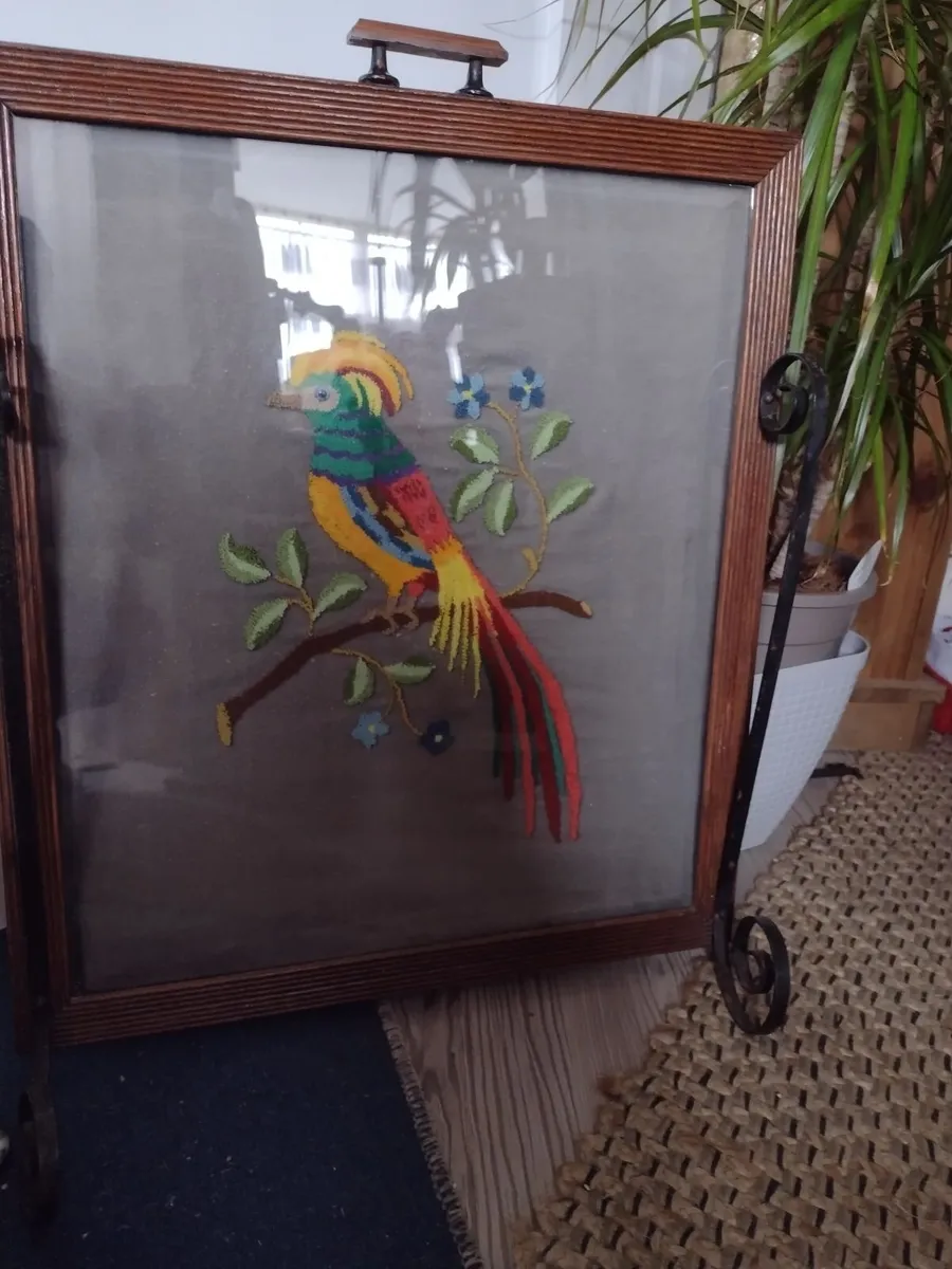 Heavy wooden antique fire-screen with wrought iron - Image 2