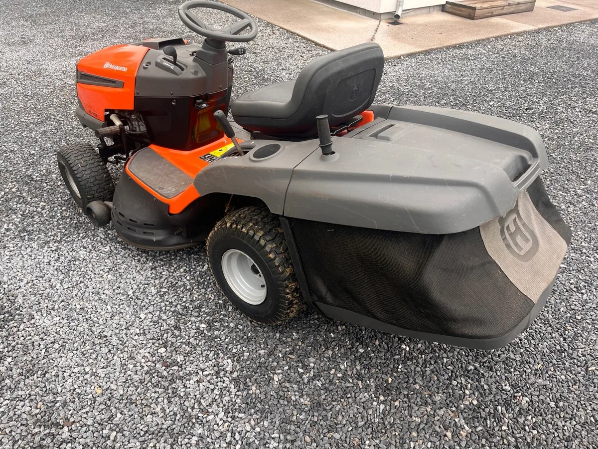 Husqvarna TC138 ride on mower - Image 3