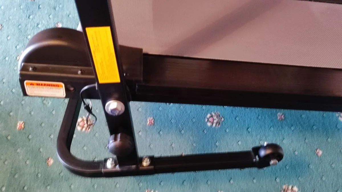 Opti Treadmill,  as new, manual, fixed incline, - Image 3