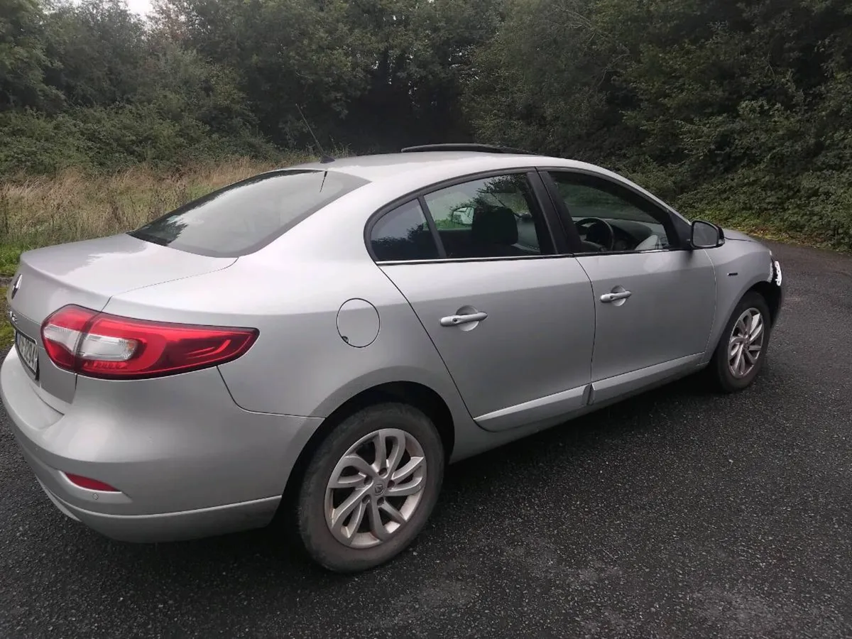 2016 Renault Fluence Limited Addition - Image 2
