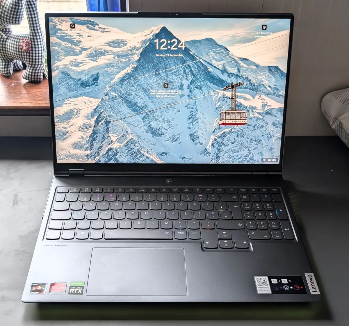 Lenovo Legion 7 - Laptop - Image 1