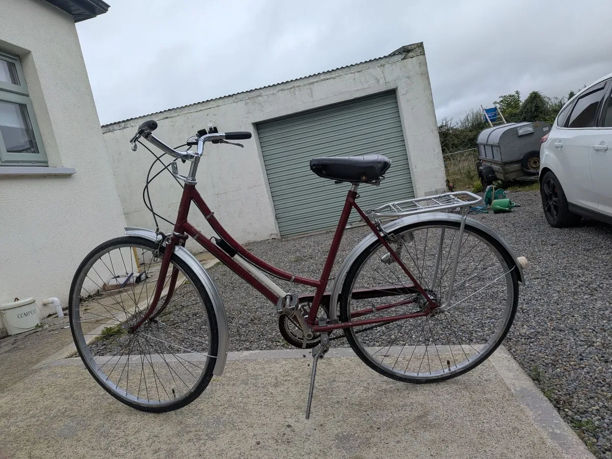 Ladies Bicycle - Image 2