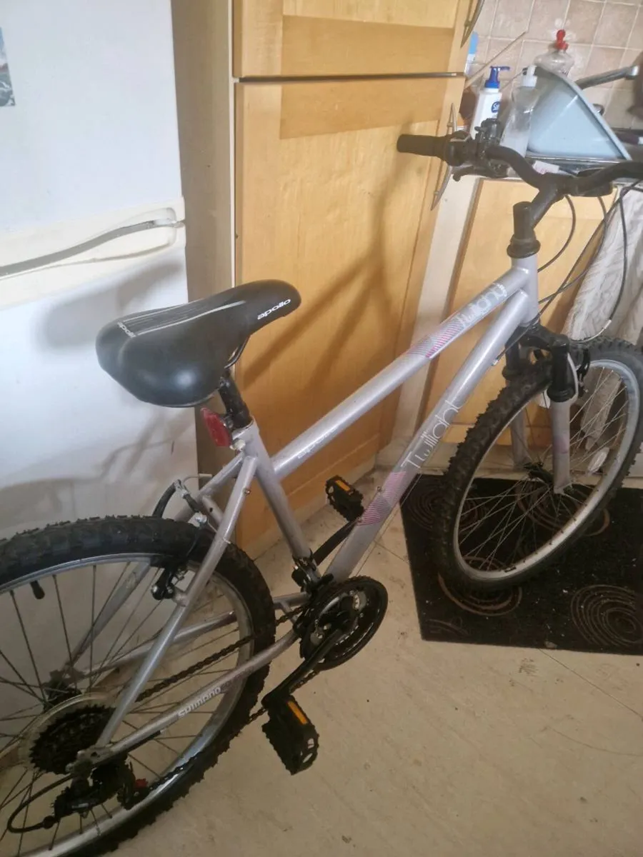 Women's bike - Image 2