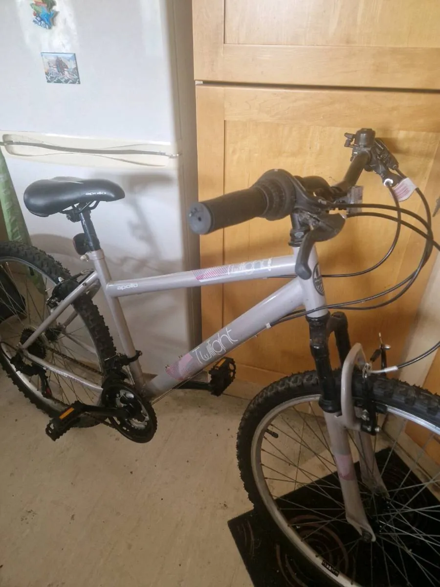 Women's bike - Image 1