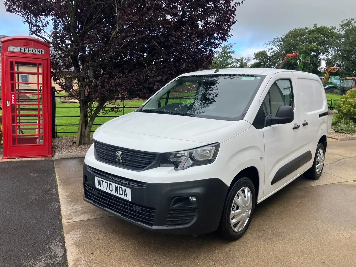 2020 PEUGEOT PARTNER - Image 1