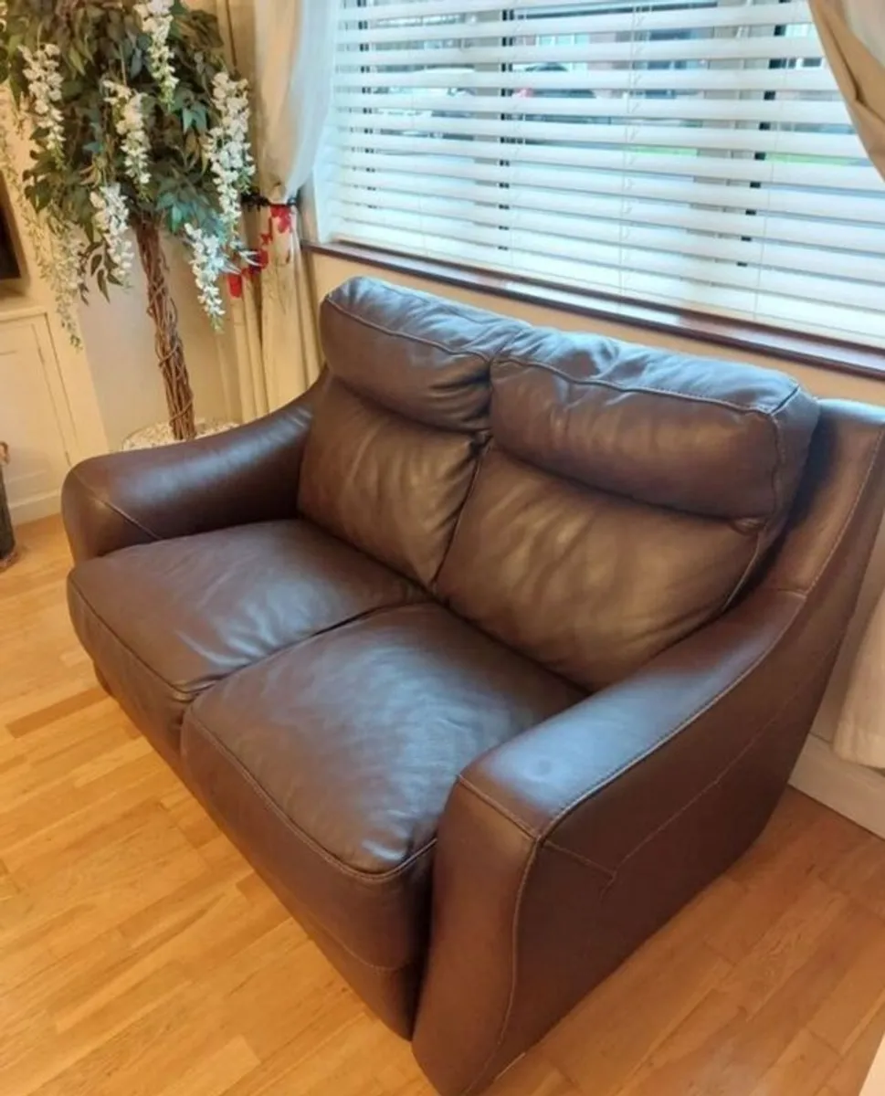 2 seater leather sofa - Image 3