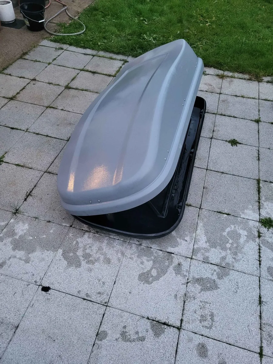 Halfords 420L Roof Box + Roof Bars –Complete Setup - Image 4