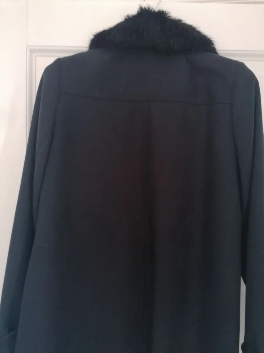 Beautiful Black Fully Lined Coat by Very for Sale - Image 2