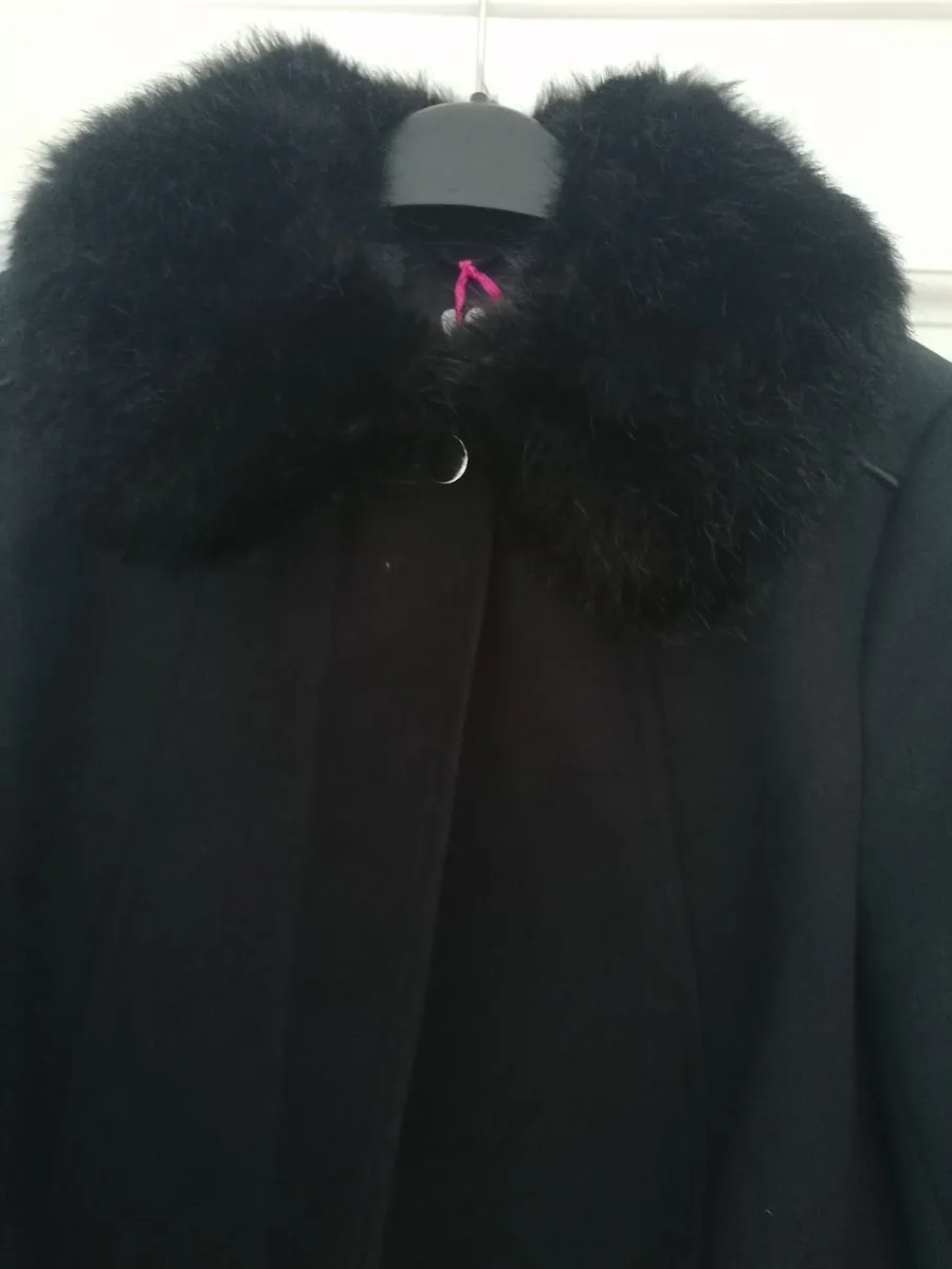 Beautiful Black Fully Lined Coat by Very for Sale - Image 1