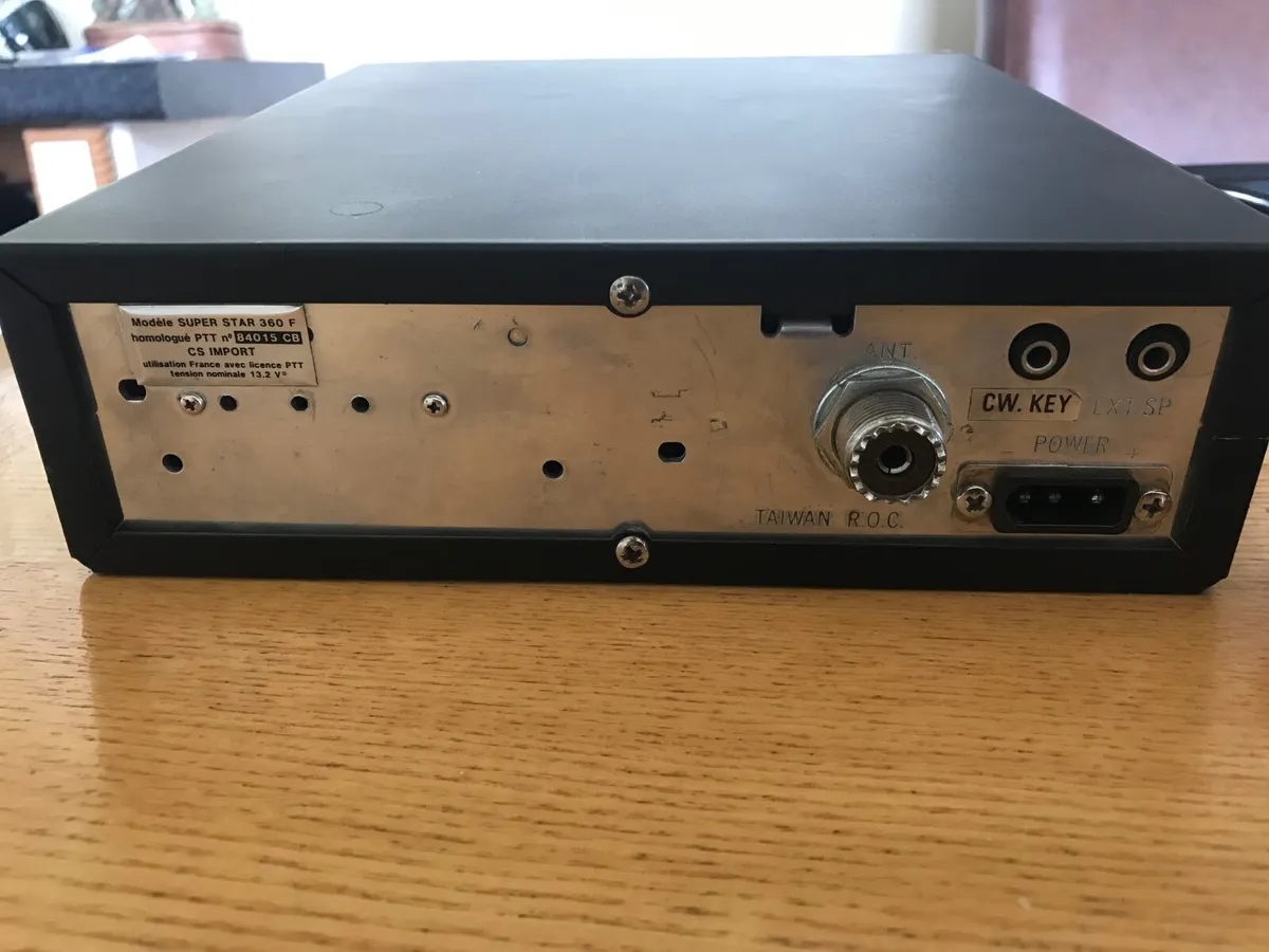 Superstar 360FM CB Radio - Image 2
