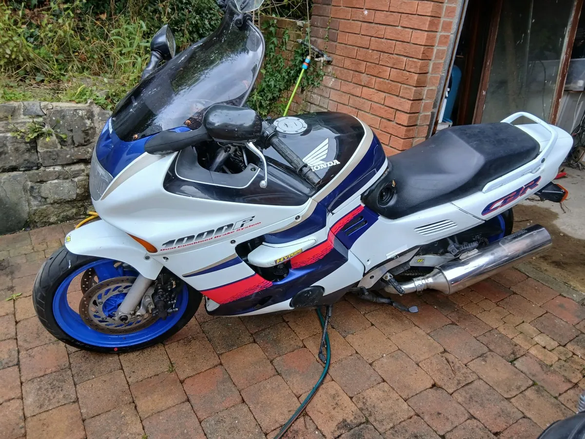 1993 HondaCBR1000F - Image 1