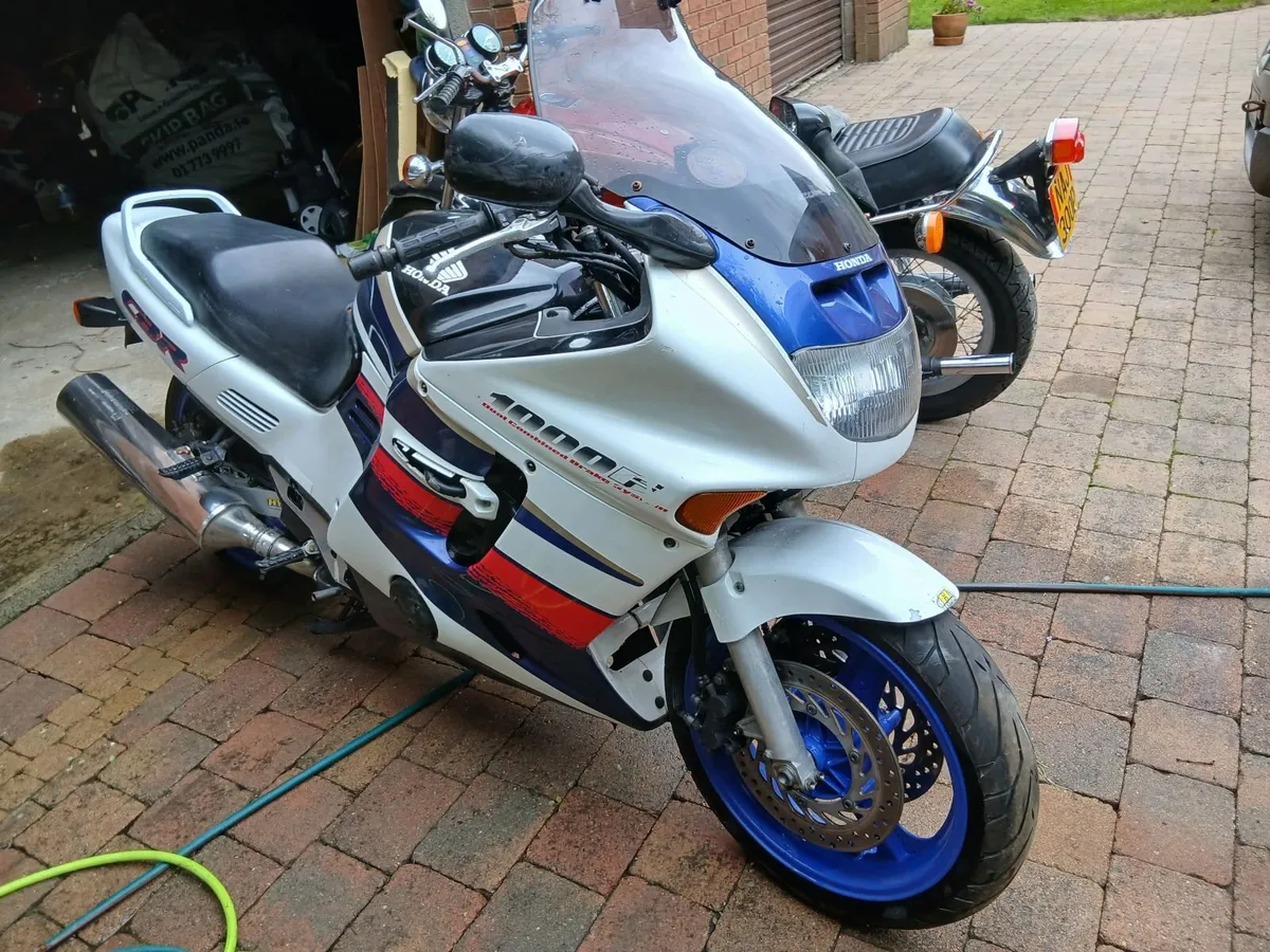 1993 HondaCBR1000F - Image 2