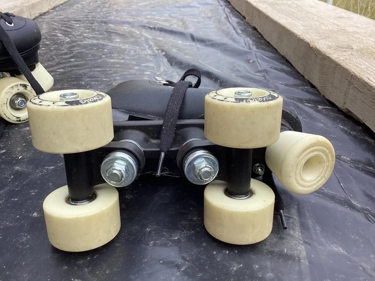 Roller skates - Image 2