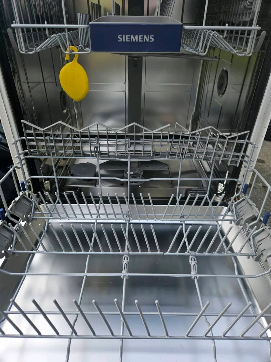 iQ500 Siemens integrated dishwasher - Image 1