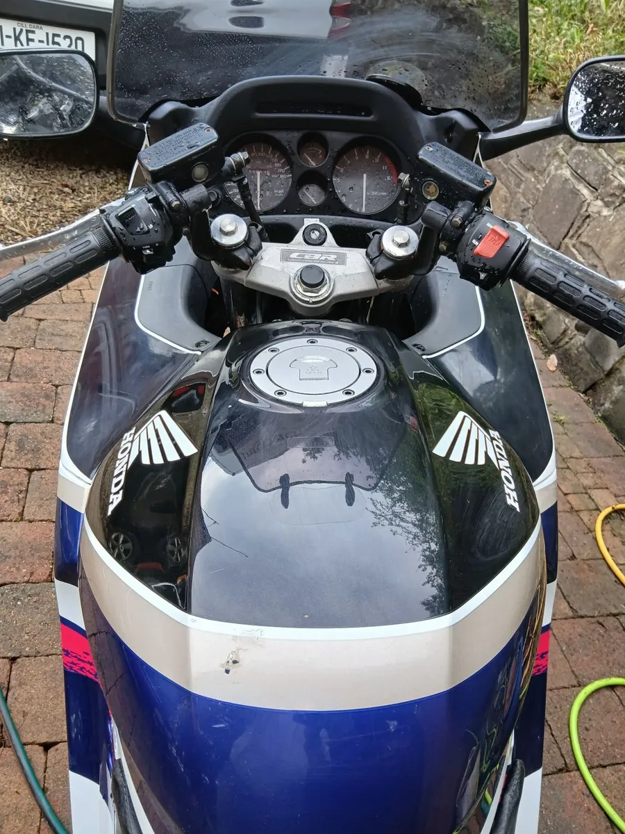 1993 HondaCBR1000F - Image 3
