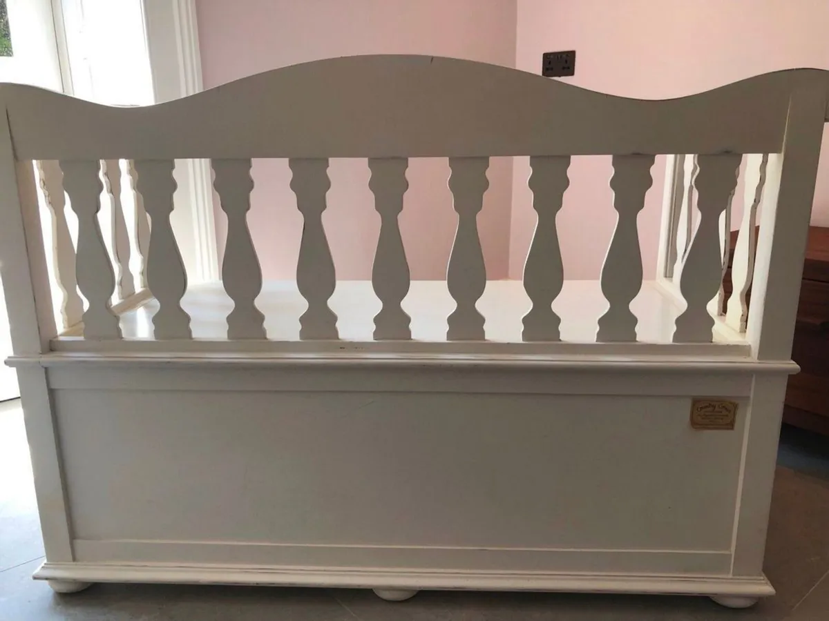Country Corner Shabby Chic storage bench - Image 3