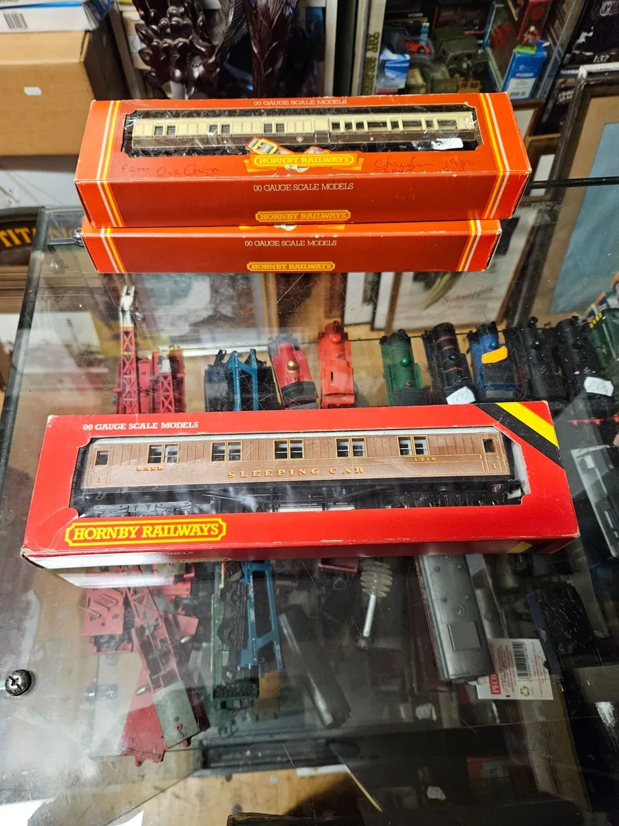 Hornby OO Gauge Carraige