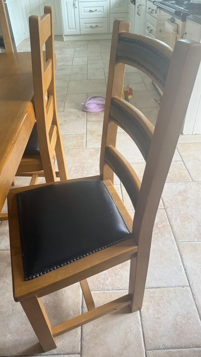 Kitchen Table and chairs - Image 4