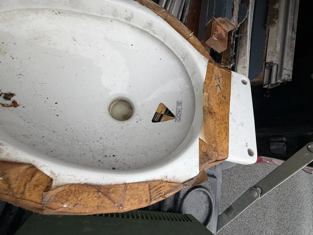 Boat/camper toilet unused - Image 2