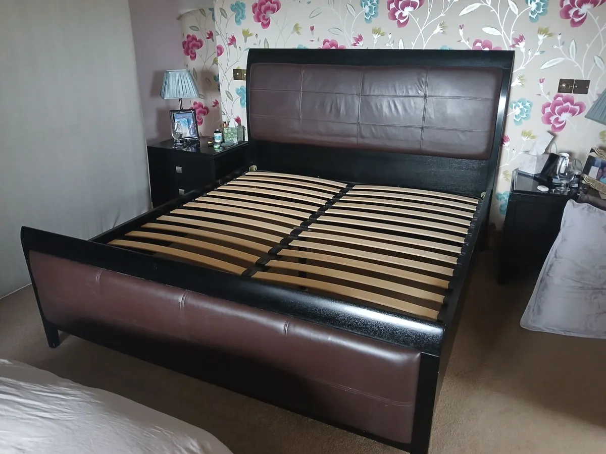 Bedroom furniture - Image 4