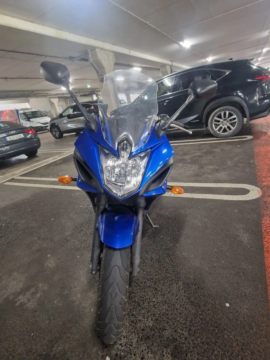 YAMAHA XJ6 2010 - Image 4