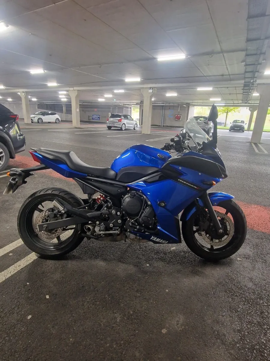 YAMAHA XJ6 2010 - Image 1