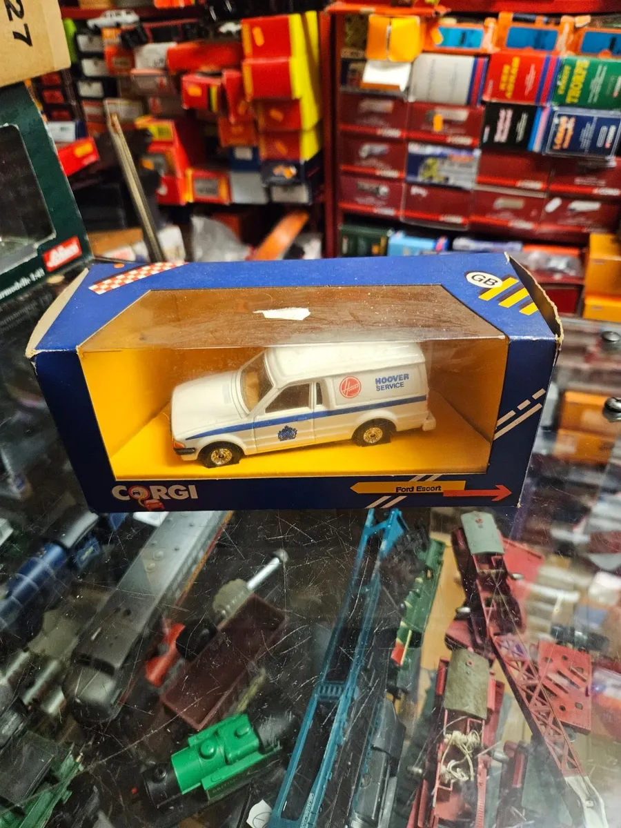 Corgi Ford Escort Van - Image 1