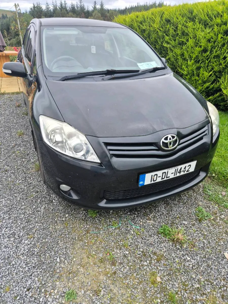 2010 Toyota auris 1.4 d - Image 1