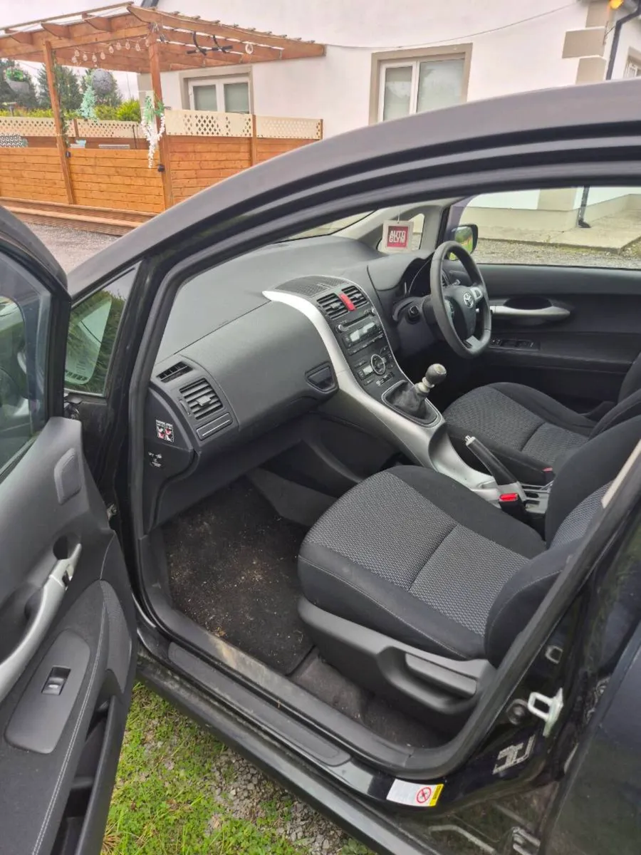 2010 Toyota auris 1.4 d - Image 4