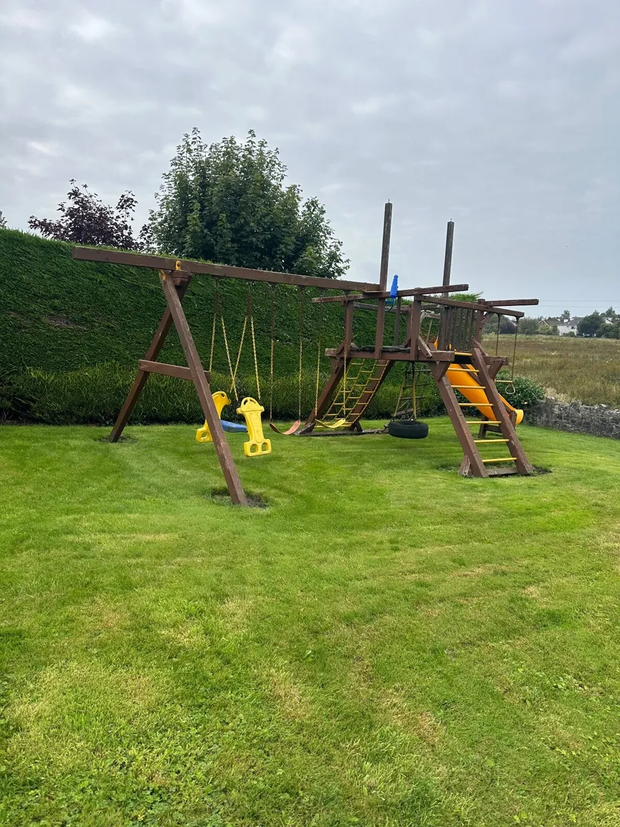 swing set - Image 1