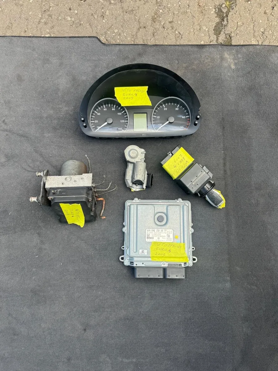 2009 Mercedes-Benz vito 115 CDI ECU Set - Image 1