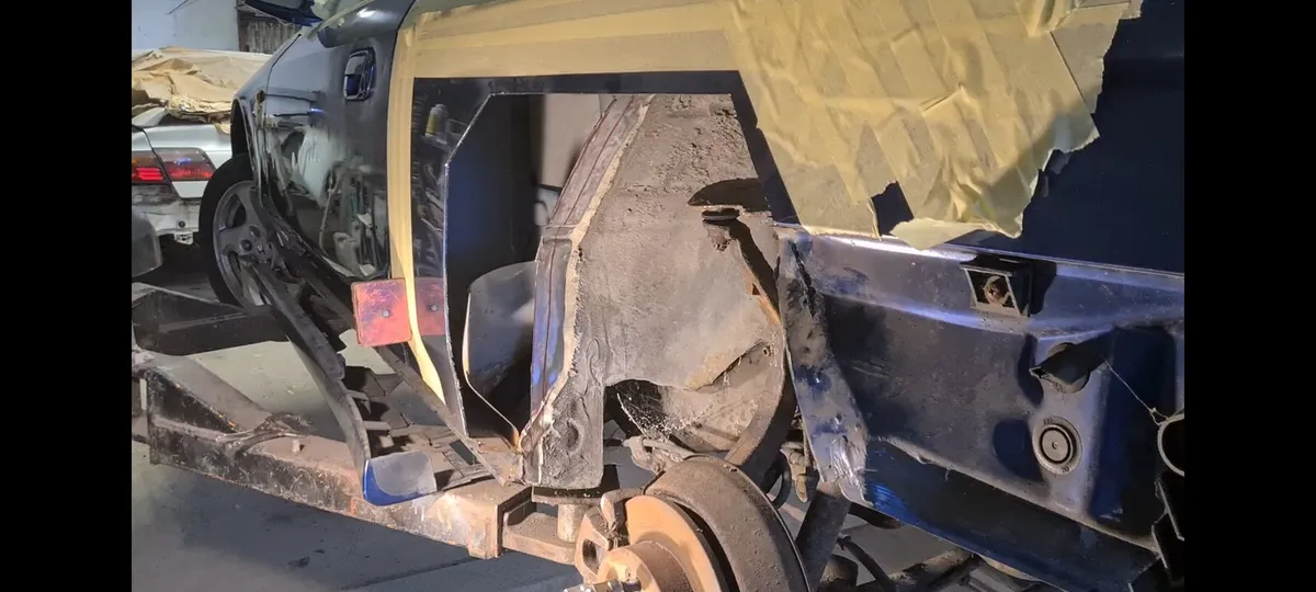 Vehicle welding - Image 2