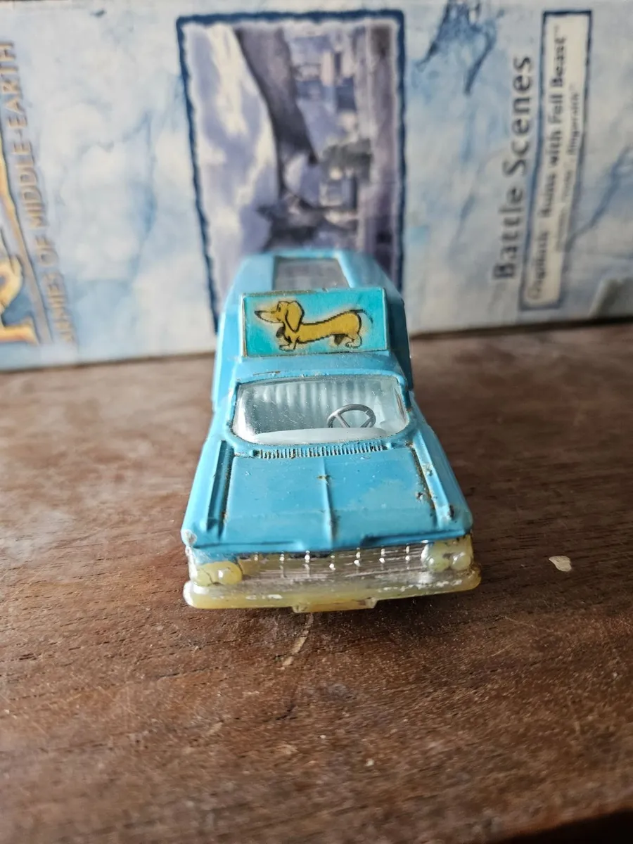 Corgi Chipperfields Circus Car - Image 3