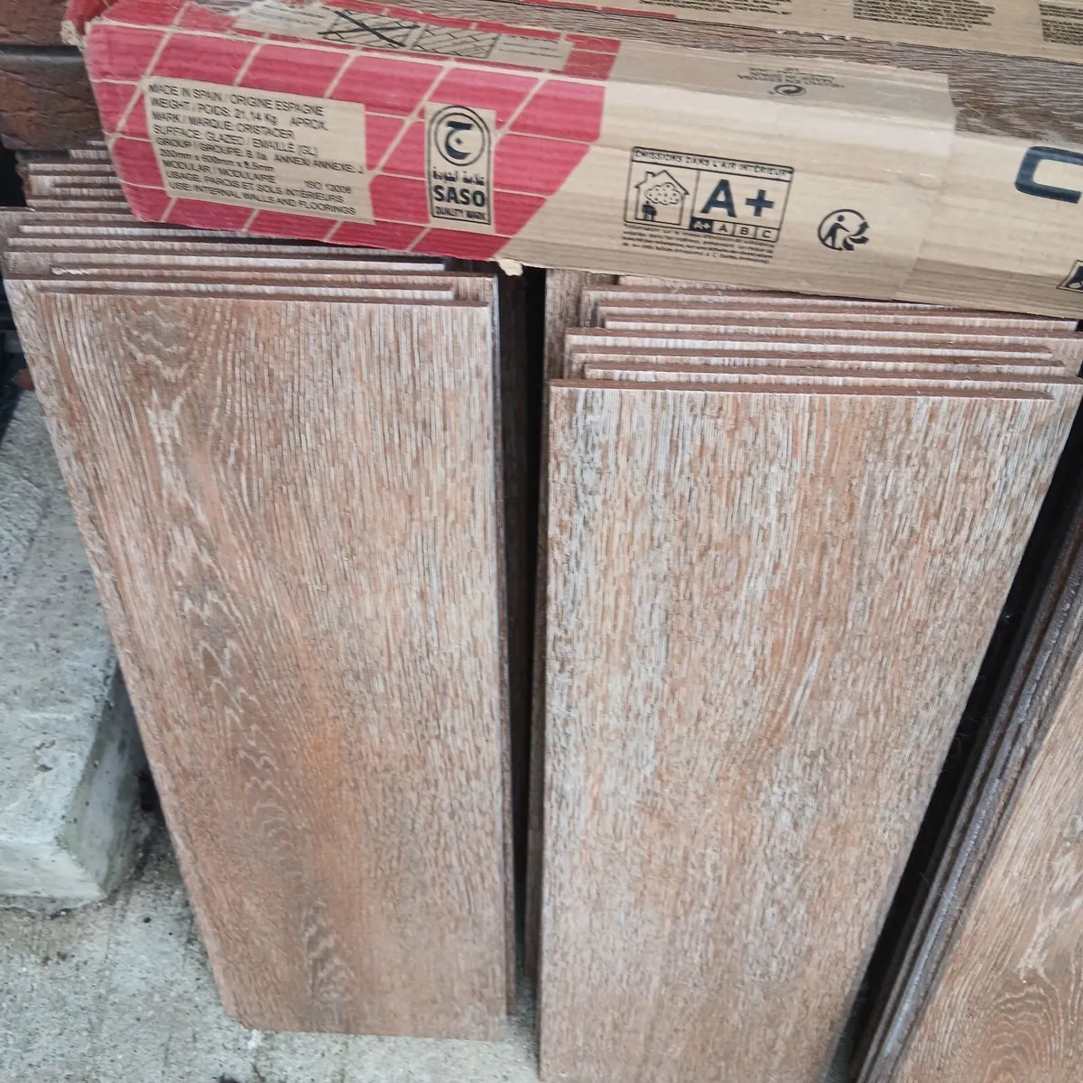 Wood Effect Floor Tiles. - Image 3