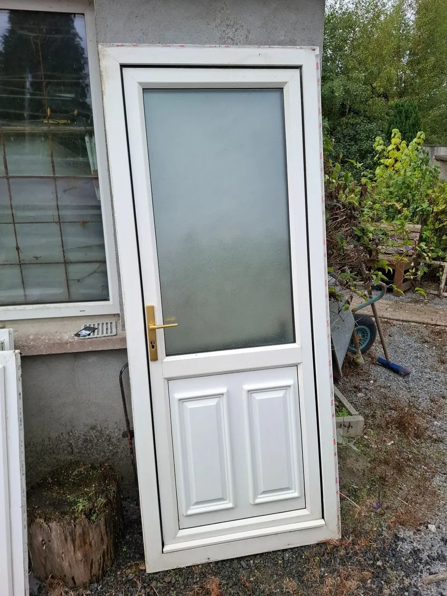 Door and windows - Image 1