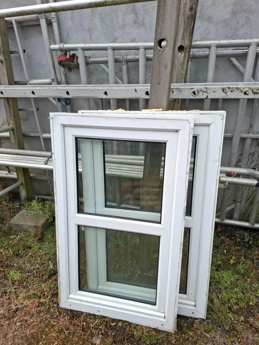 Door and windows - Image 3