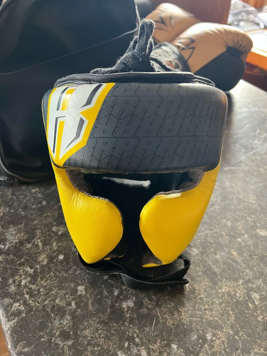 Boxing gear - Image 1