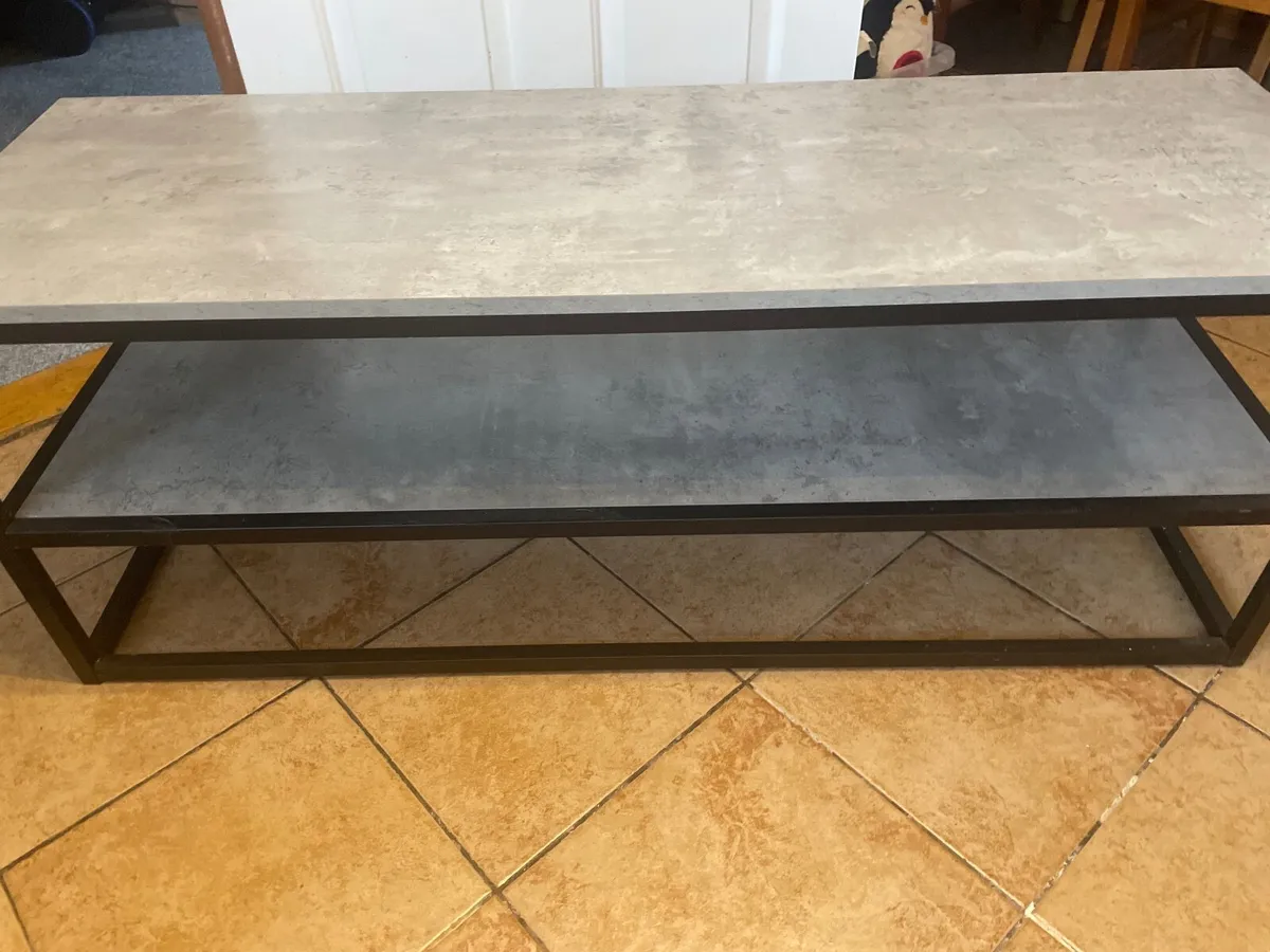 Tv stand /coffee table - Image 1