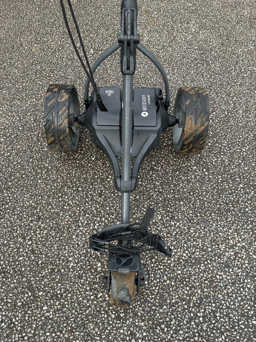 Motocaddy lithium 1 year old - Image 1