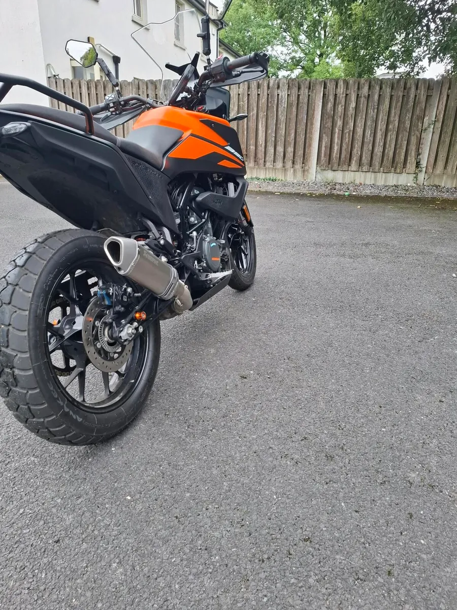 Motorcycle - Image 2