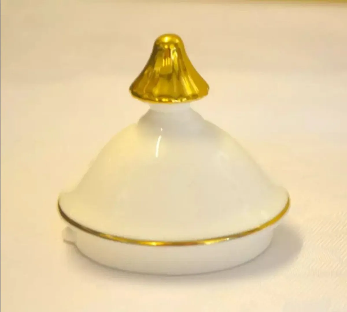 Pristine Vintage Royal Doulton "Sandon" Tea Pot - Image 2