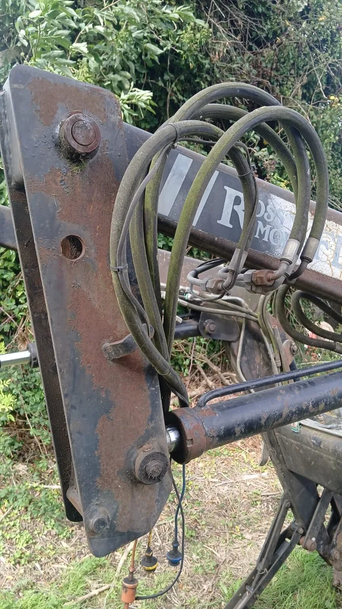 Rossmore FL60 Loader - Image 3