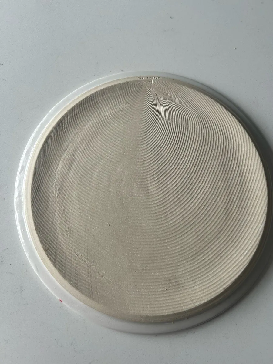 Muckross (MUCROS) Pottery Plate - Image 2