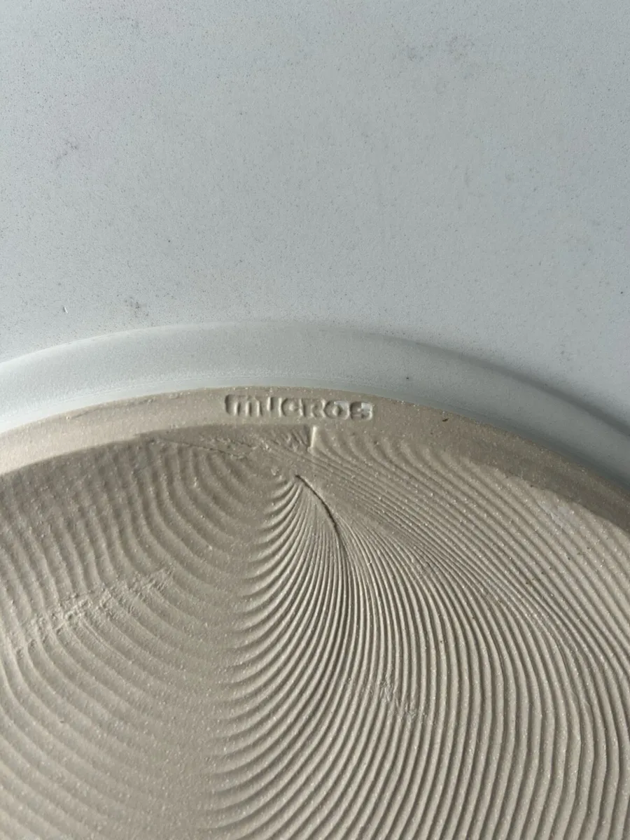 Muckross (MUCROS) Pottery Plate - Image 3